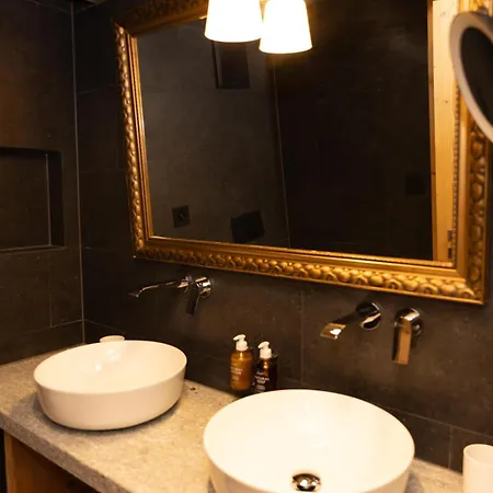 Au 17 D'hotes, Rte Du Village 17, 1875 Hotel Morgins